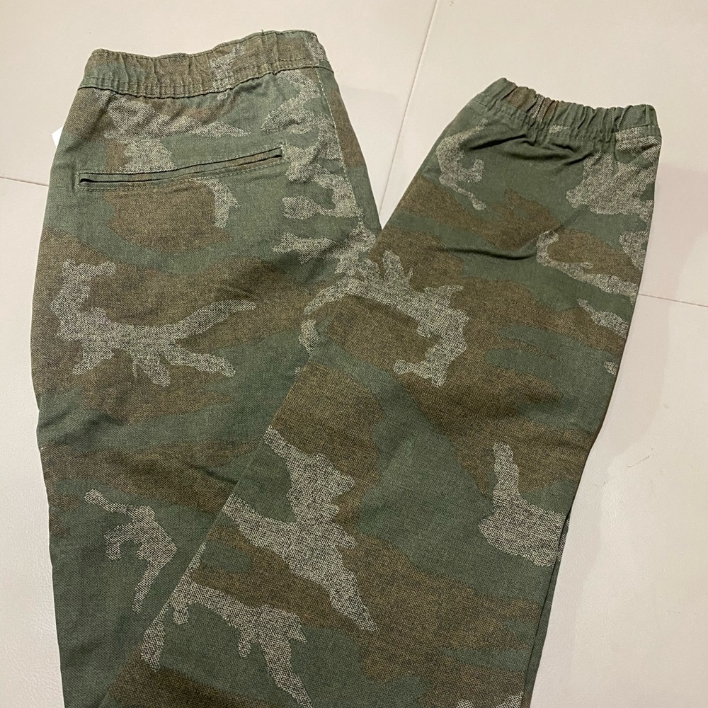 Boys Camouflage jogger pants